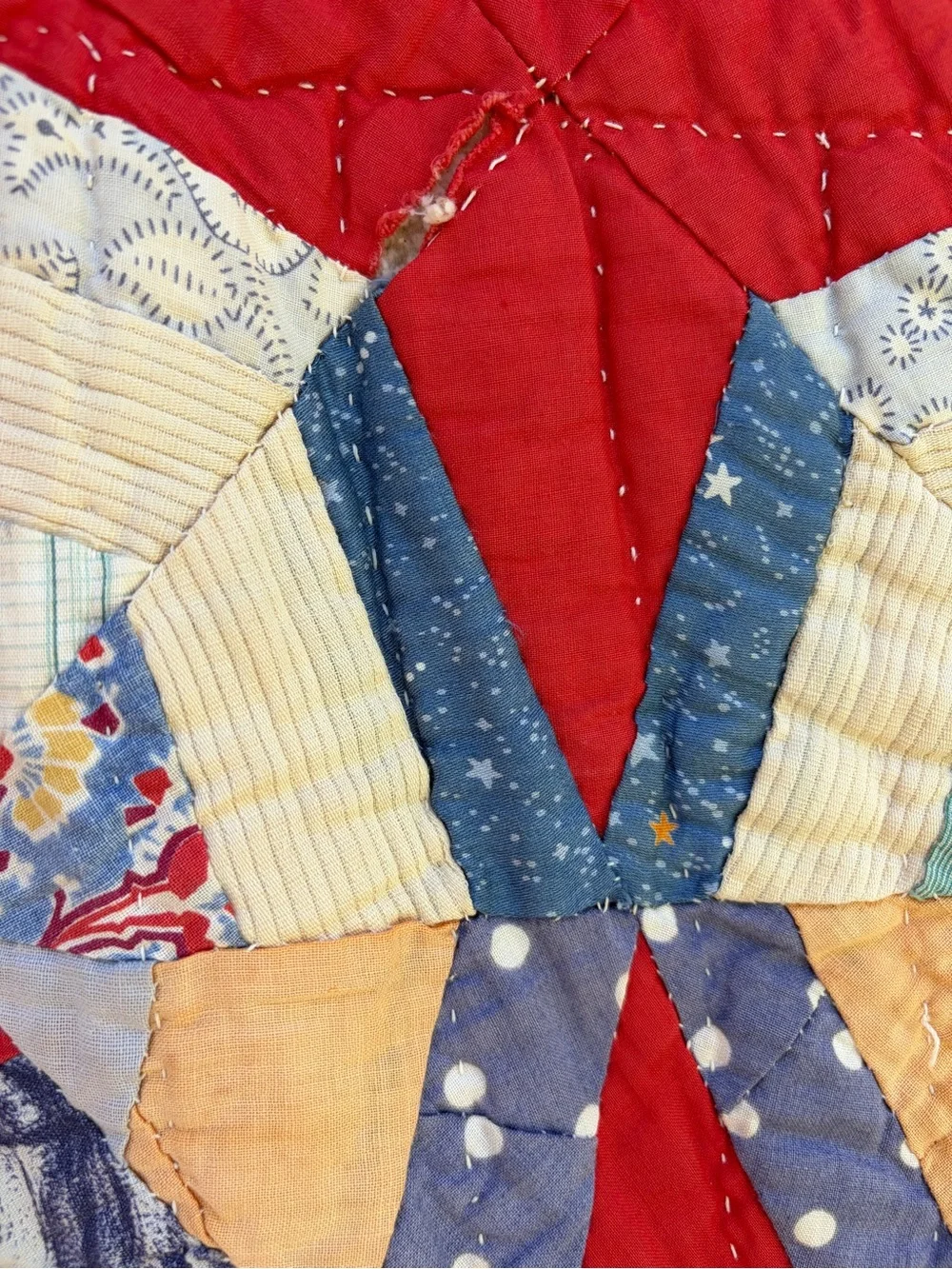 Vintage Spider Web Quilt - 1950s Scrape Quilt - 67 x 72.5”